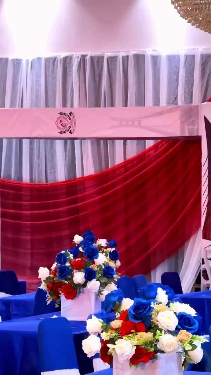 A Conference in Royal Blue and Red — image 3